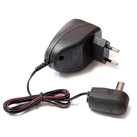 Nap�jec� zdroj ant�nn� 12V 100mA - koncovka IEC